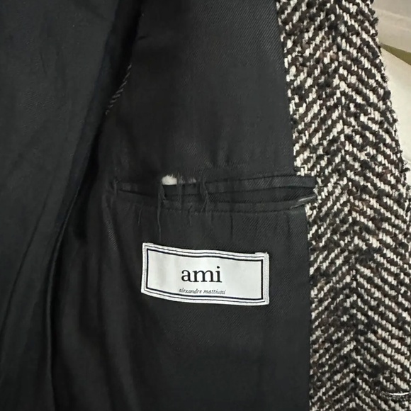 AMI Herringbone Coat - Picture 2 of 7